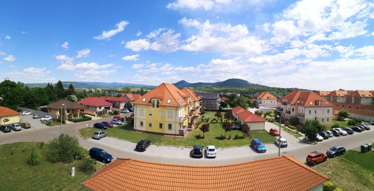 Orsika Hilltop Apartman Έγκερ Εξωτερικό φωτογραφία